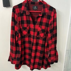 Red and black womens flannel top in XL